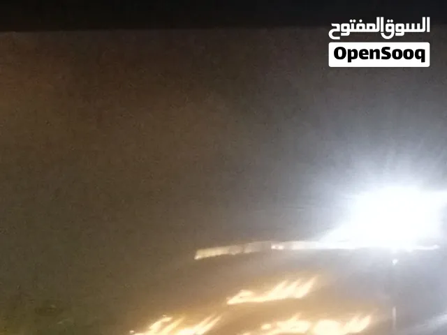 للبيع فندق قديم بالحي السياحي الاصلاح او إعادة البناء رواية على البحر