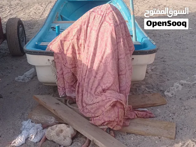 عاجل للبيع قارب 18 قدم مع مكينة
