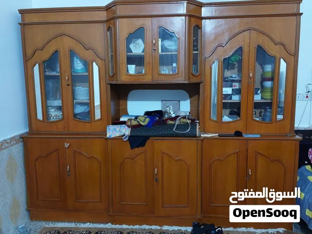 معرض خشب طابقين