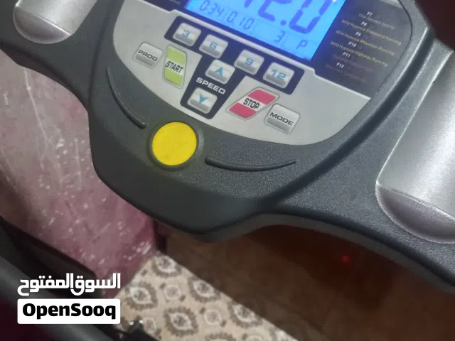 جهاز جري يتحمل وزن 120كيلو   بي تحكم سرعه وكلشي شغال شرط الفحص