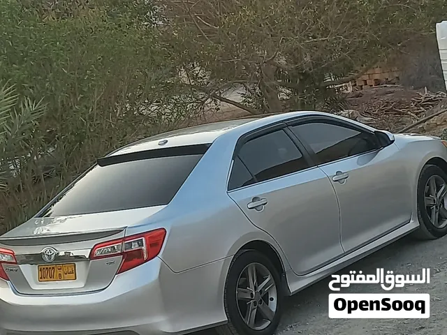 تويوتا كامري 2012 فصلي مستعملة بحالة ممتازة مع مواصفات أمريكية