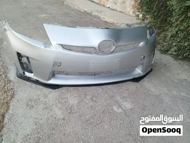طبون امامي بريوس 2010  ياباني اصلي سلفر بحالة جيدة