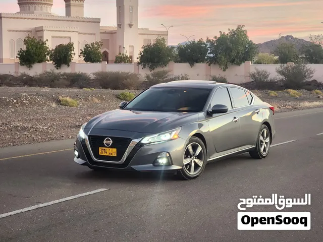 Used Nissan Altima in Al Batinah