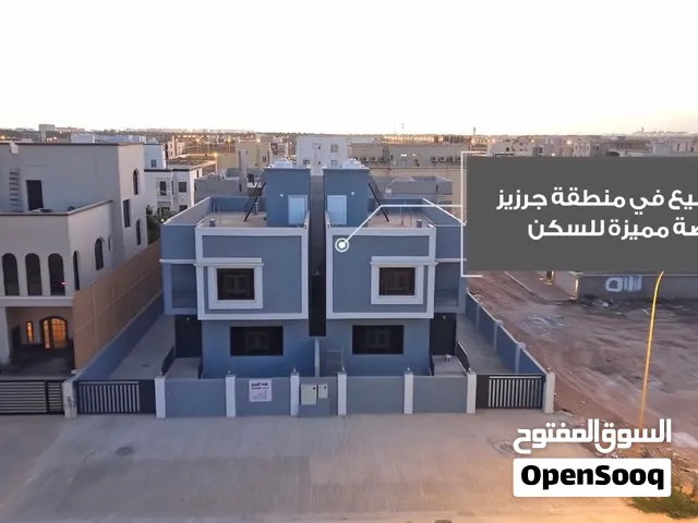 فلل جرزيز خلف المجمع الشبابي وعند مسجد مصعب بن عمير اول مخطط في جرزيز