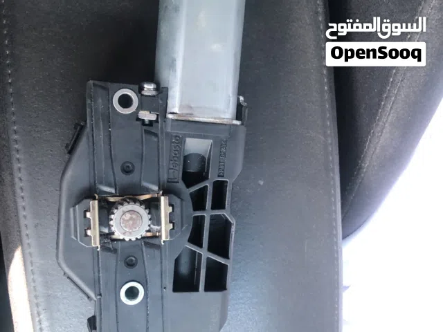 مكينه فتحت السقف أمورها طيبه