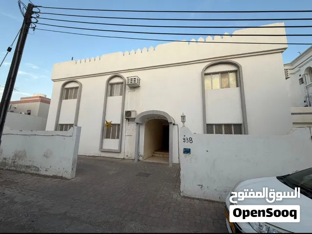 للبيع مبنى سكني شقق ف الغبره بدخل ممتاز