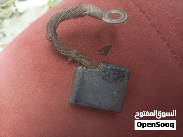 مطلوب 8 حبات فحمات لمكينة لحام لينكولن SAE-400 ديزل  المقاس المطلوب بالضبط: العرض: 41mm السمك: 16mm
