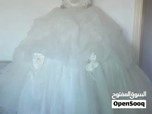 فستان زفاف للبيع