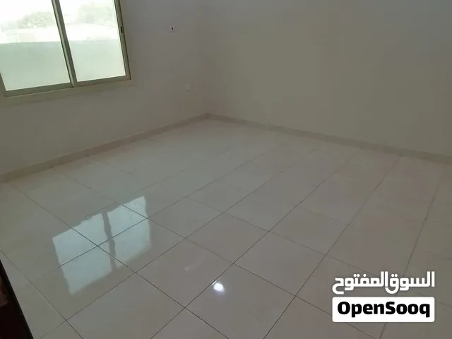 للايجار شقق سكنية راقية وهادئه في منطقة سار جنب الجامعة الكنديه وسنماء سار