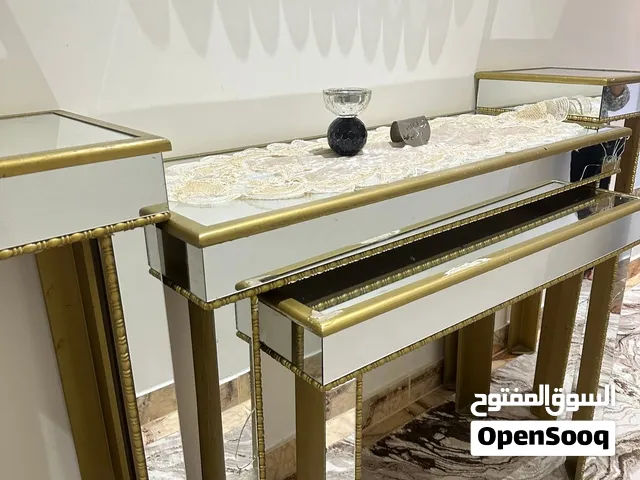 طاوله جانبيه
