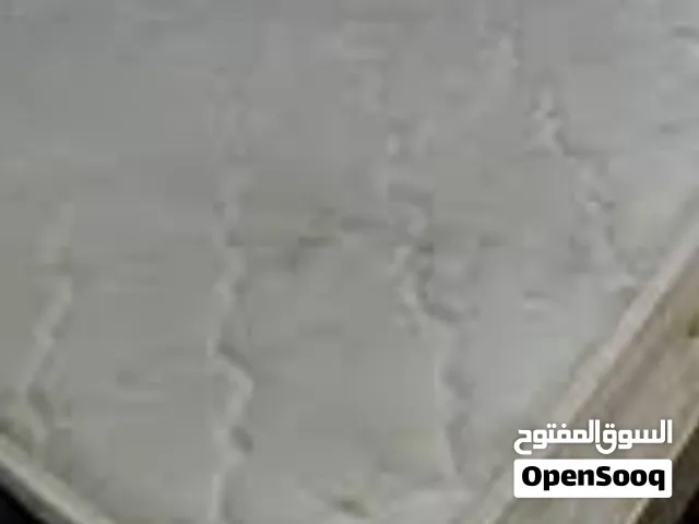فرشه تخت غرفه نوم 190×200مستعمل بحاله ممتازه