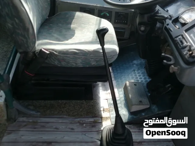 حافلة للإيجار بسعة 40-49 مقعدًا من سنة 2008 للاستعمال الشهري