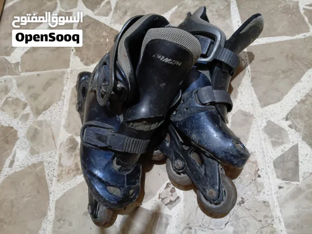 سكيت لون كحلي  (باتيناج ) مستعمل نمرة 34