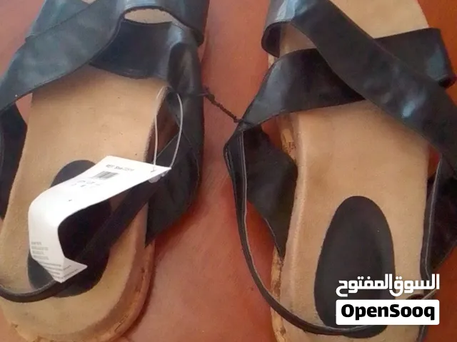 صندل فرنسي جديد