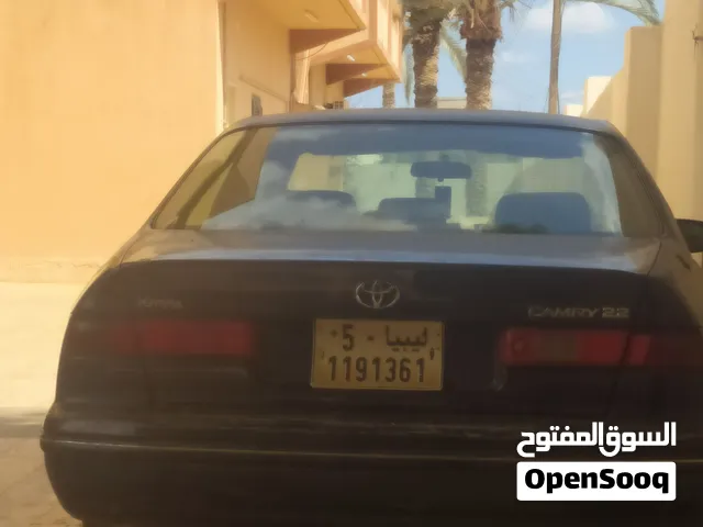 ابحث عن فنارات تويوتا كامري شاريط وعوامة بنزين وماكينة زجاج الباب اليسار الامامي اوتو