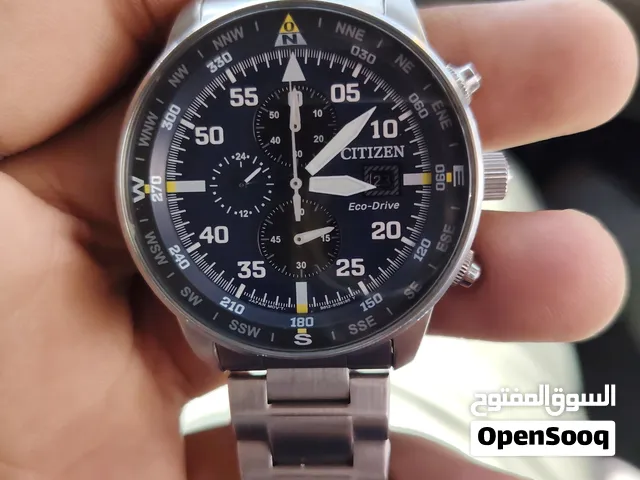الماركة: سيتيزن (Citizen) اليابانية الأصلية. التقنية: Eco-Drive (تنشحن بالضوء ولا تحتاج إلى تغيير