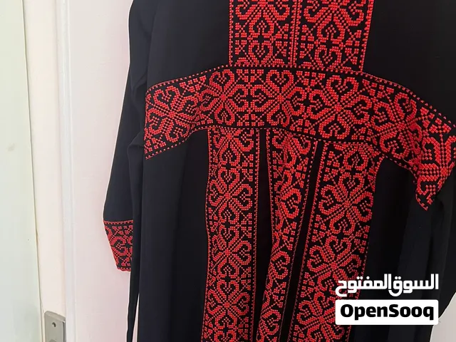 ثوب بناتي مستعمل