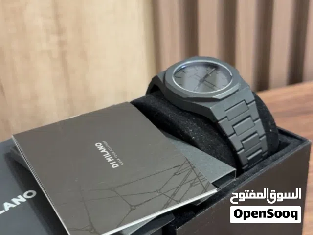 للبيع ساعة d1 بلي كاربون نظيفه جدا