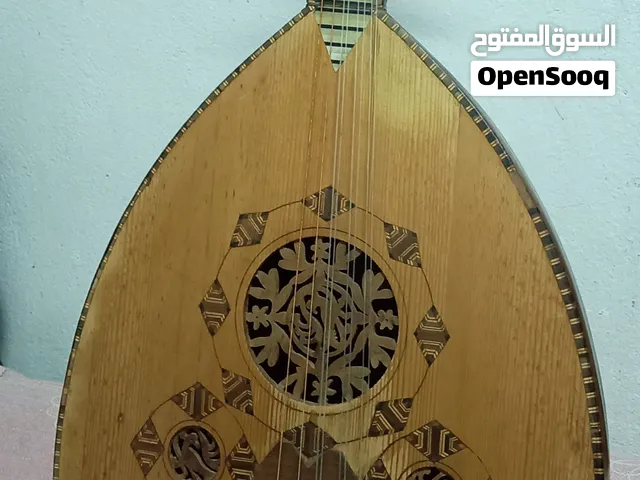 عود سوري قديم عمره فوق ال50 سنة حجمه كبير للتواصل على الواتساب حصرا