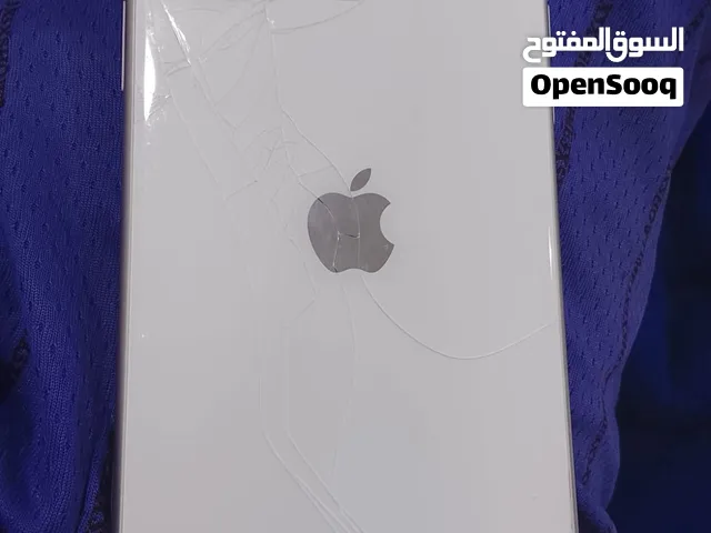 Apple iPhone 11 64 GB in Abu Dhabi