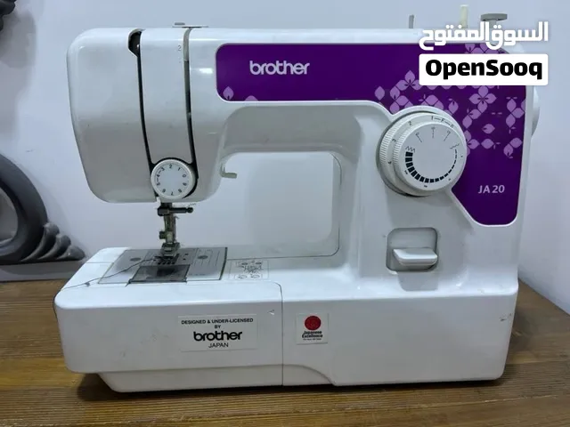 مكينة خياطة برذر نظيفة جدا استخدام قليل