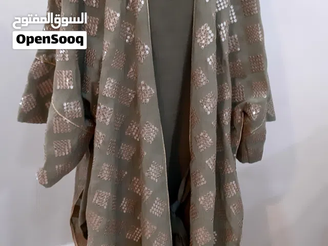 دراعة قطعتين تنفع للزوارة ولشهر رمضان ودراعة للبيت للنفاس