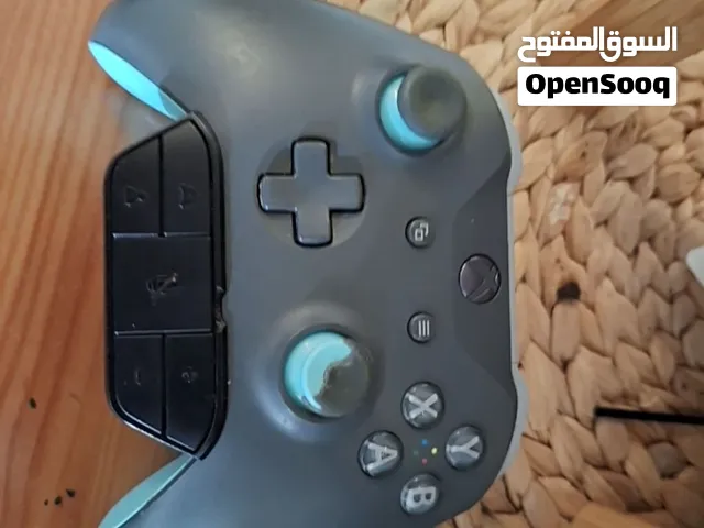 ايد اكس بوكس نسخة خاصة مع قطعة تحكم بالسماعة وبطارية قابلة للشحن بتزبط للكمبيوتر والتلفون
