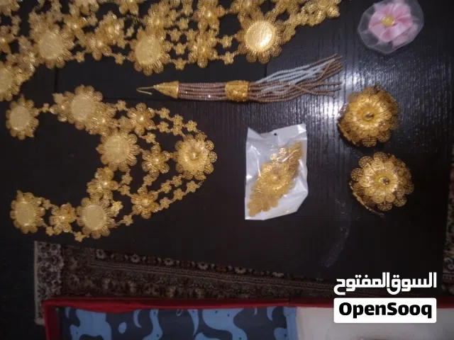 فجرة اكسسوارات للعرايس تامة للبيع