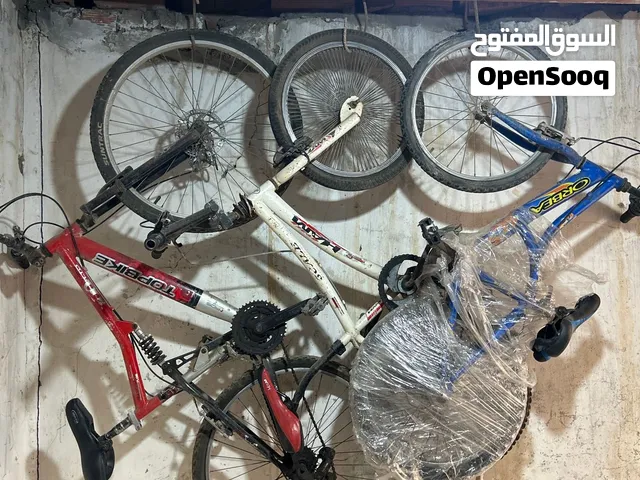 دراجات هوائية للبيع بسعر خيالي وبالجملة في ثلاثة