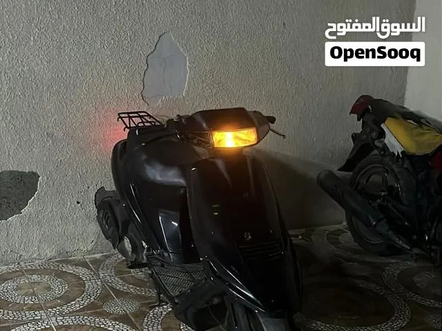دراجه 100 سيسي للبيع لا تحتاج ولا شي وشوف الوصف