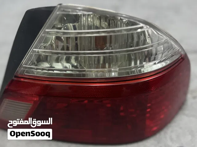 للبيع ليت افالون وكاله اصلي جهه يمين خلف من موديل 2004/2003