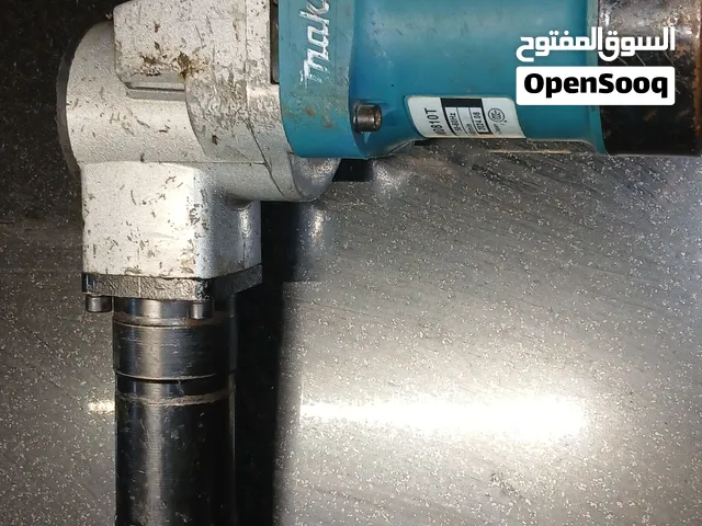 للبيع ماكينة Makita أصلية – 900W ماكينة Makita قوية وعملية، هيلتي/جاك همر تكسير (Demolition