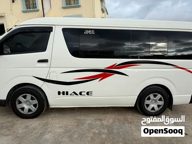 Toyota hiace 2014
