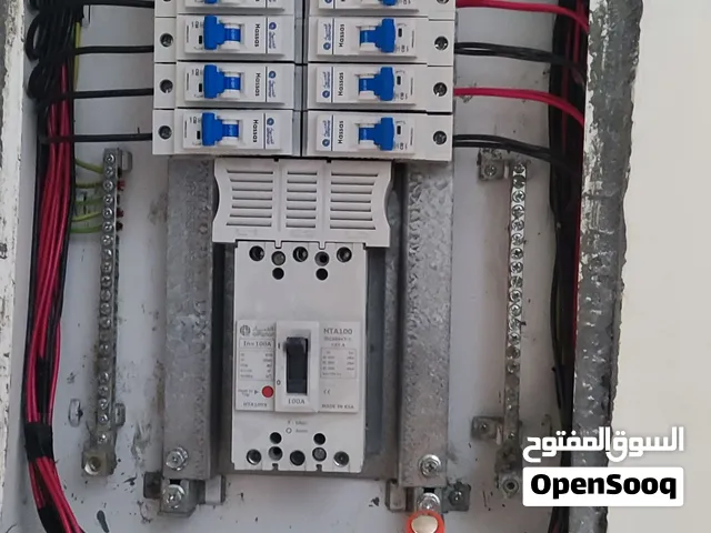 كهربائي تأسيس وتشطيب جميع اعمال الكهرباء