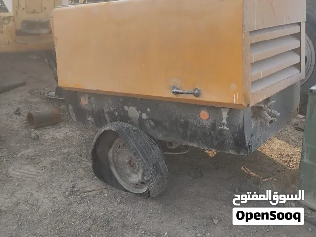 ( Compressor Atlas )clean engine and works perfectly 13,000 dirham Abu Dhabi