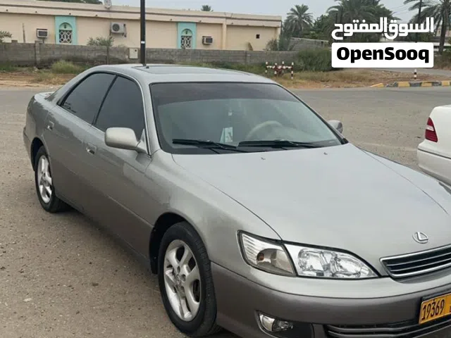لكزس سيارات استخدام يومي
