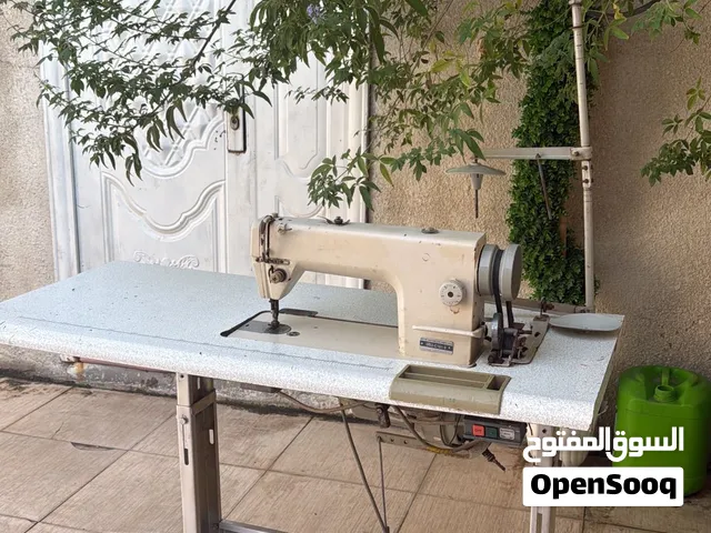 مكينة خياطة