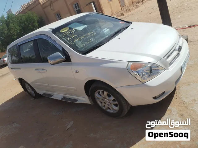كيا كرنفال 4صفات ملاحظة (التواصل واتس فقط لاني خارج البلاد)