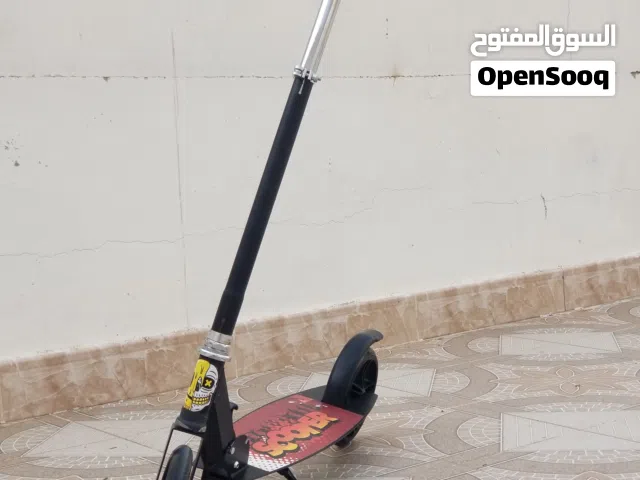 سكوتر مقاس كبير نضيف 14,000 يمني