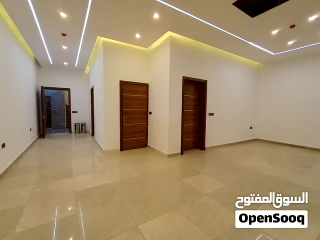 شقة حديثة ديلوكس للايجار في الجزائر تؤجرللعيادات والمعاهد المجازة والشركات الرسمية والمكاتب التجارية