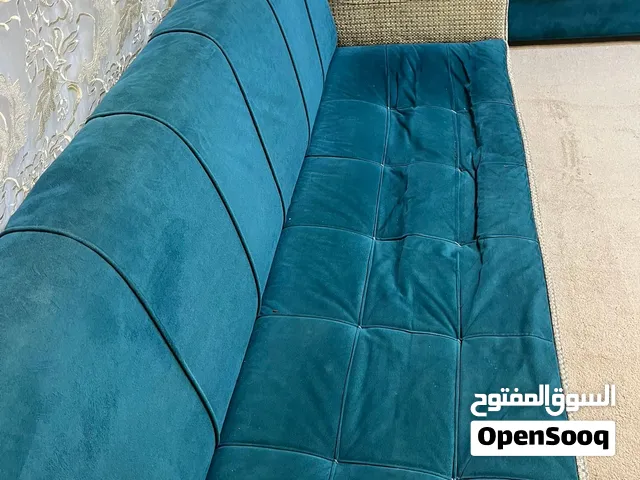 طقم كونر مع طاولة قابل للتفاوض
