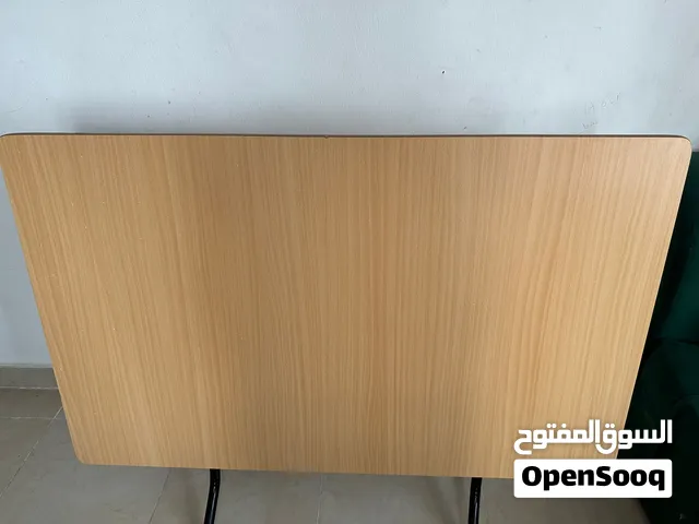 طاولة كالجديد