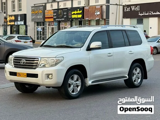 Used Toyota Land Cruiser in Muscat