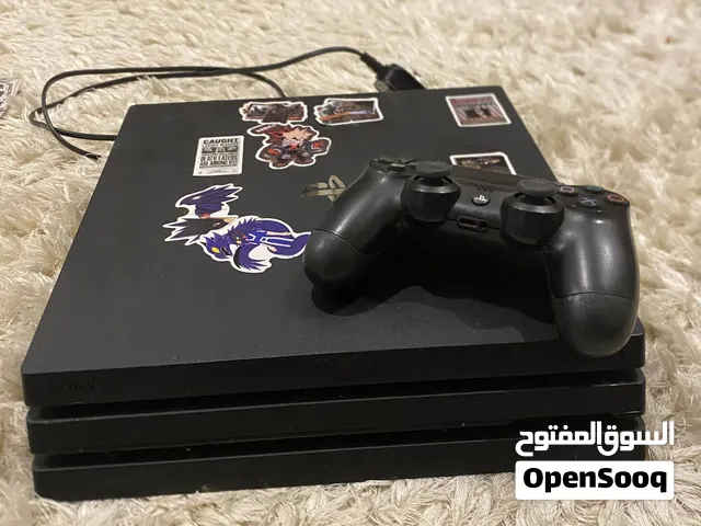 سوني فور برو مع كم لعبه داخلها