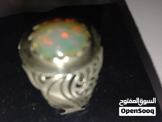خاتم حجر أوبال للبيع