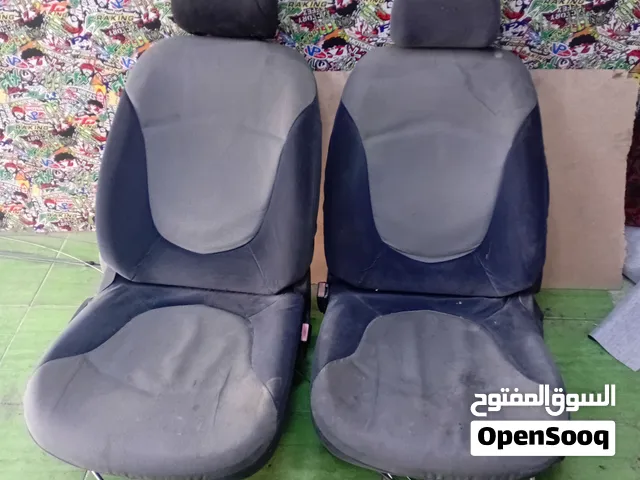 كراسي أمامي بحالك جديد براكب الموقع شارع مادبا الوحدات