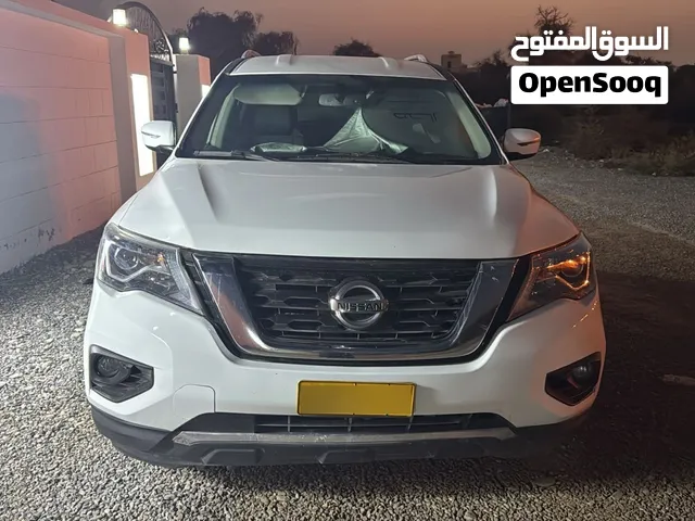 Used Nissan Pathfinder in Muscat