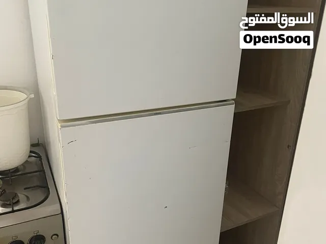 ثلاجة او براد مستعمل