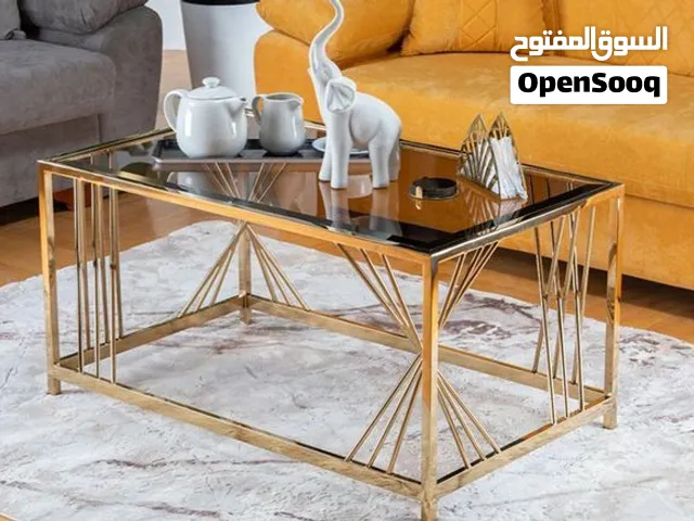 طاوله مع ثلاث طاولات خدمه ( الحجم أكبر من الصوره)