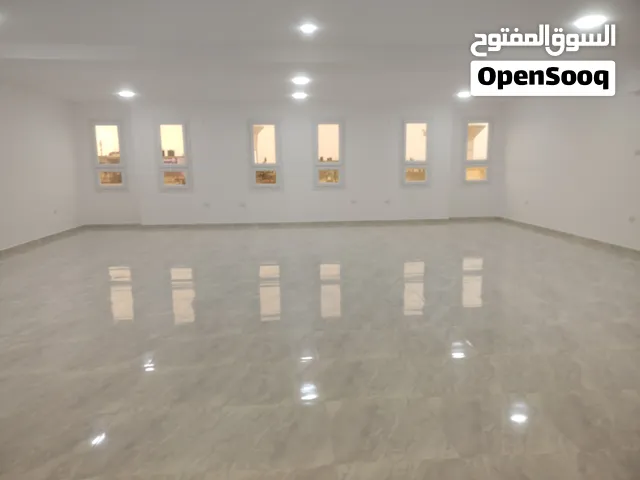 للإيجار: شقة مكتبية بإطلالة مميزة